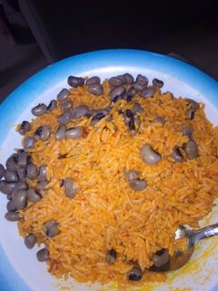 Da fadukan shinkafa da wake da manja ainihin hoton girkin