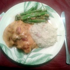A picture of Honey Smothered Chicken.