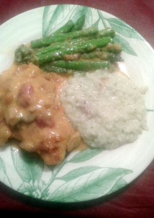 A picture of Honey Smothered Chicken.
