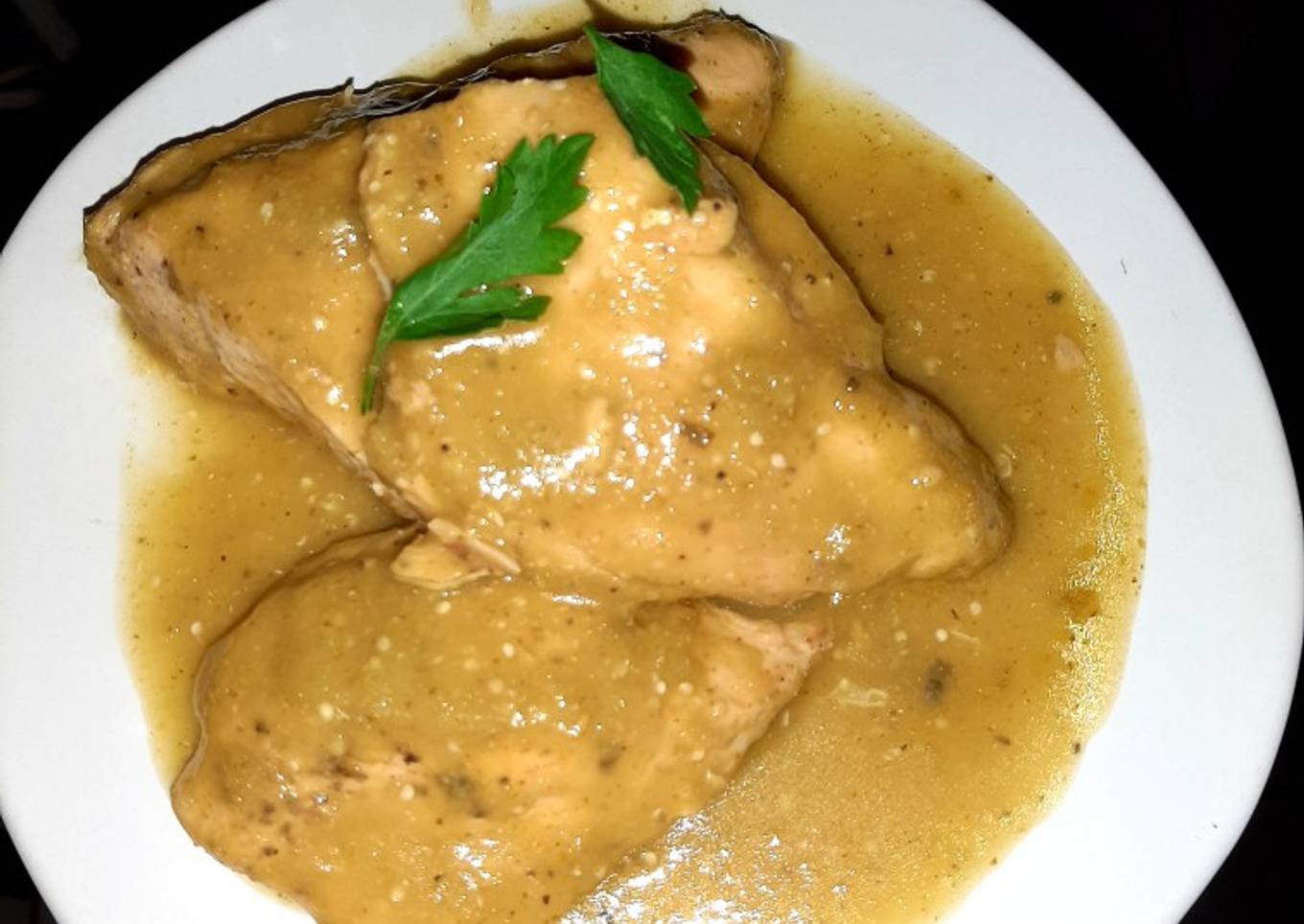 Chicken breast with green sauce