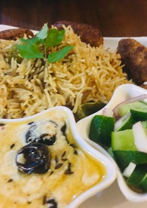 A picture of 3 spice mater pulao.
