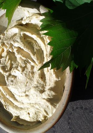 A picture of houmous (simple but authentic).