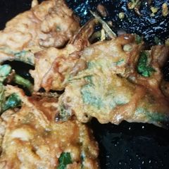 A picture of Spinach pakode.