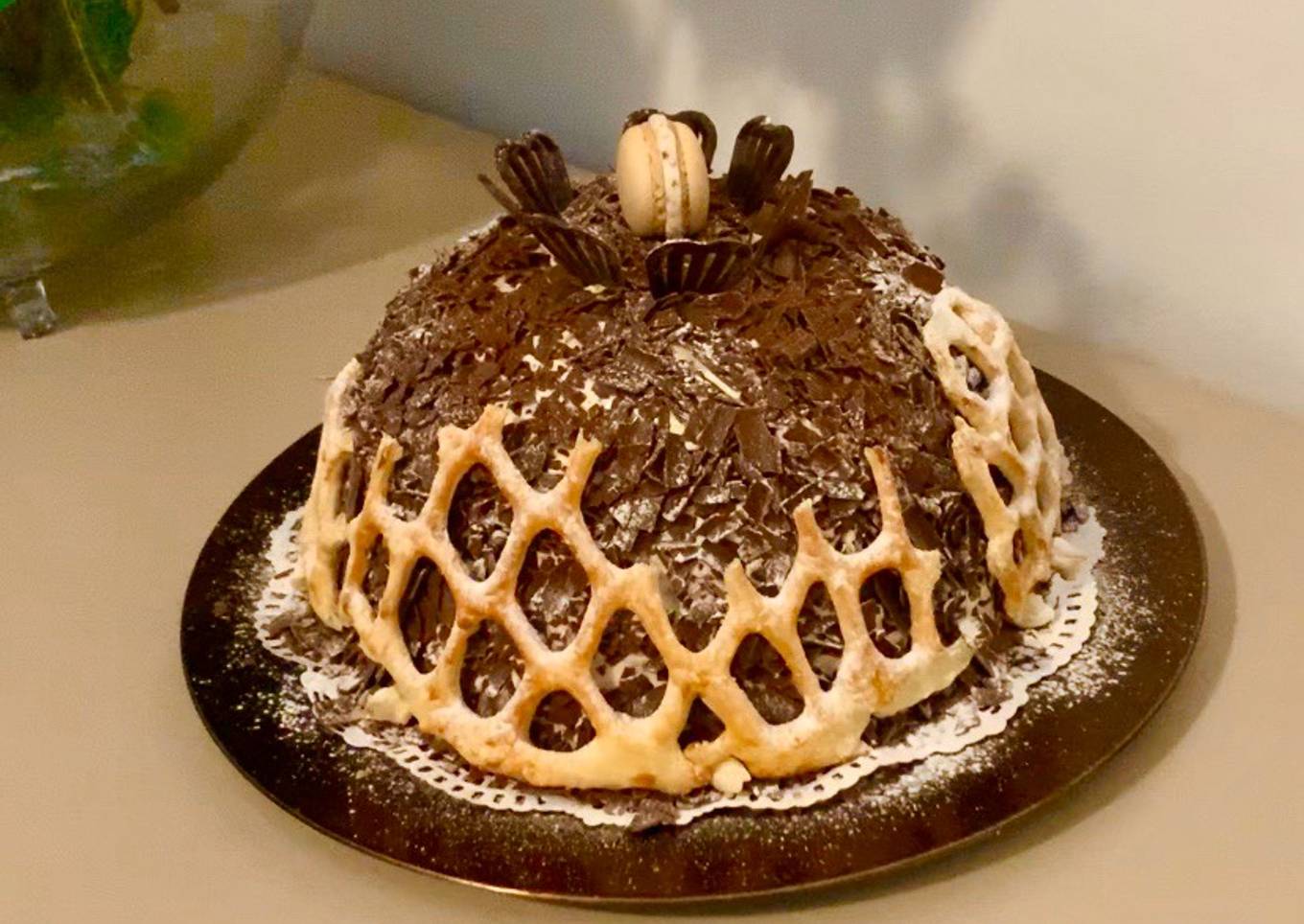Zuccotto di pandoro with tiramisu
