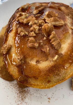 Φωτογραφία της συνταγής Pancakes 🥞 με μέλι καρύδια και κανέλα