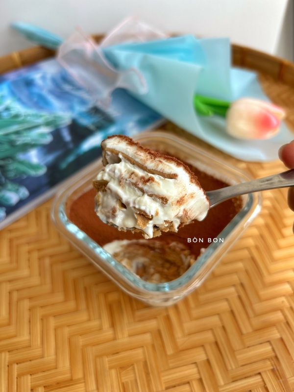 Tiramisu với bánh quy Coffee Joy và sữa chua