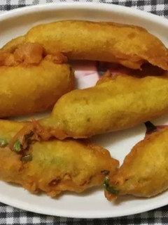 मिर्ची वडा (Mirchi vada recipe in hindi) रेसिपी मुख्य फोटो