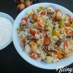A picture of Veg Mughali Pulao.