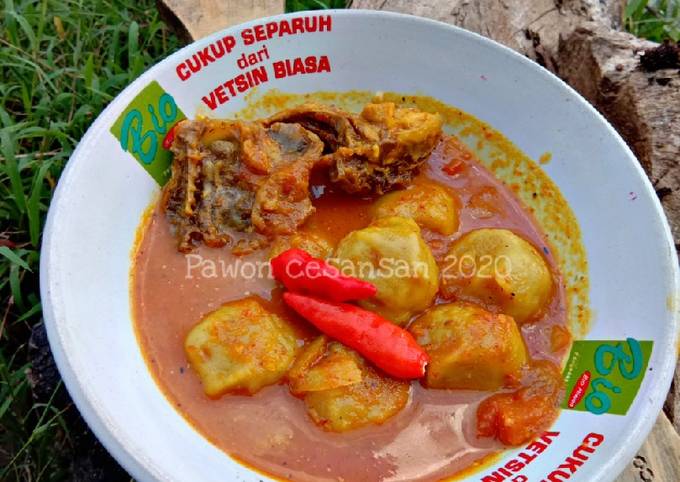  Resep  Pentol  dan Balungan Kuah Pedas oleh Pawon Cesansan 