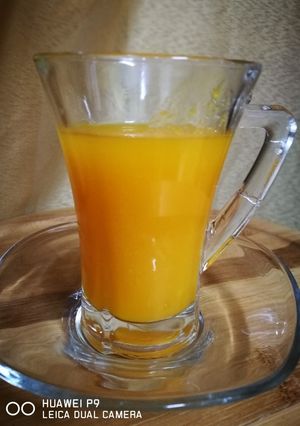 A picture of Mango Mirror Glaze.