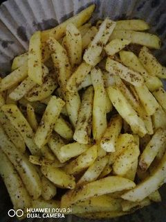 صورة لوصفة بطاطا بالقلايه الهوائيه🍟 😋