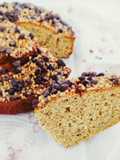 Torta alle nocciole con granella e gocce di cioccolato fondente in friggitrice ad aria
