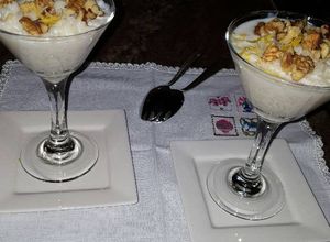 Una foto de Arroz con leche delicioso, con nueces