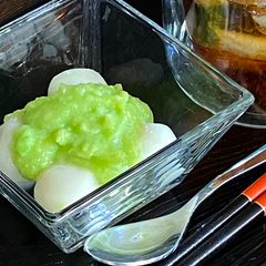 A picture of Japanese Zunda (Edamame) Mochi.