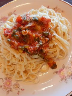 Una foto de Spaghetti con Salsa de Cebolla de Verdeo y Leche de Coco