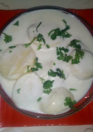 A picture of Dahi aloo.