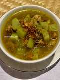 Kuah Labu Siam Base Genep (dengan balungan ayam)