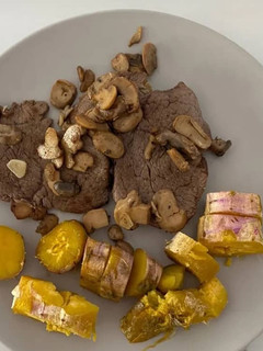 Foto de Bife de Vaca com Cogumelos