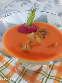 Una foto de Salmorejo con sandía