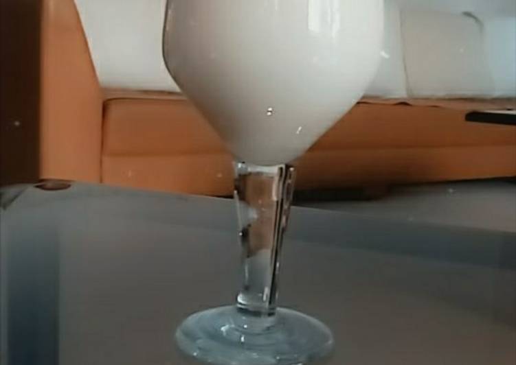 Recipe of Homemade Creme Vanilla Milkshake