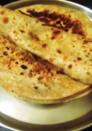 आलू पराठा (बच्चों की लंच बॉक्स) रेसिपी मुख्य फोटो