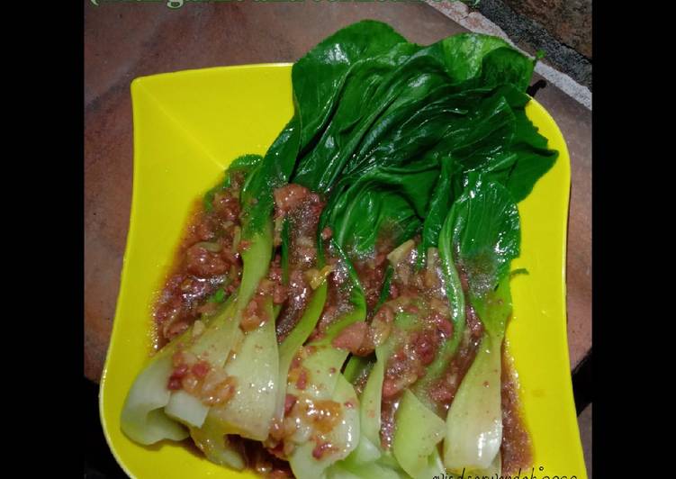 Cara Termudah Membuat Pakcoy Saos Tiram (with garlic and corned beef) Lezat Sekali