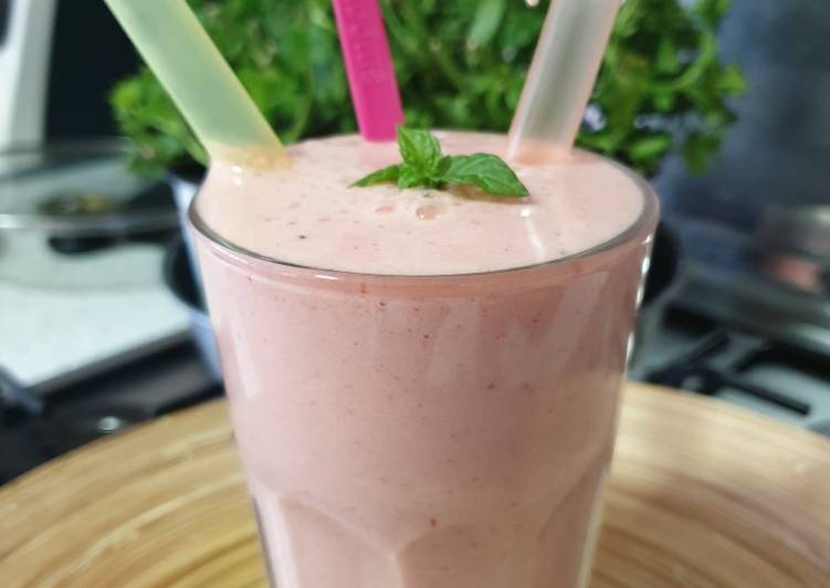 Batido de mango platano y leche
