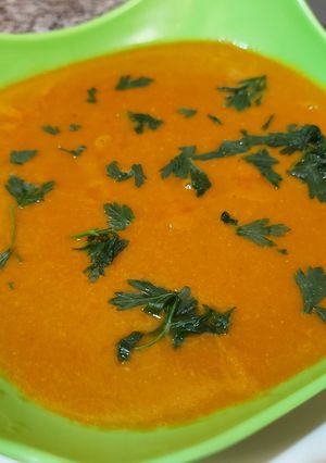A picture of Carrot and lentil soup.