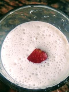 मिल्क शेक (MilkShake recipe in Hindi) रेसिपी मुख्य फोटो