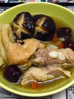 養氣補身 山藥豬軟骨雞湯 的食譜成品照片