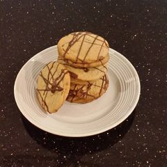 A picture of Chocolate Mint Center Cookie Crisps.
