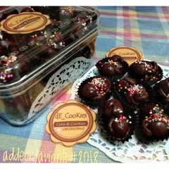 รูปของ Choco crunch coklat #edisikukerlebaran