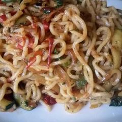 Fried spicy noodles A picture of Fried spicy noodles.