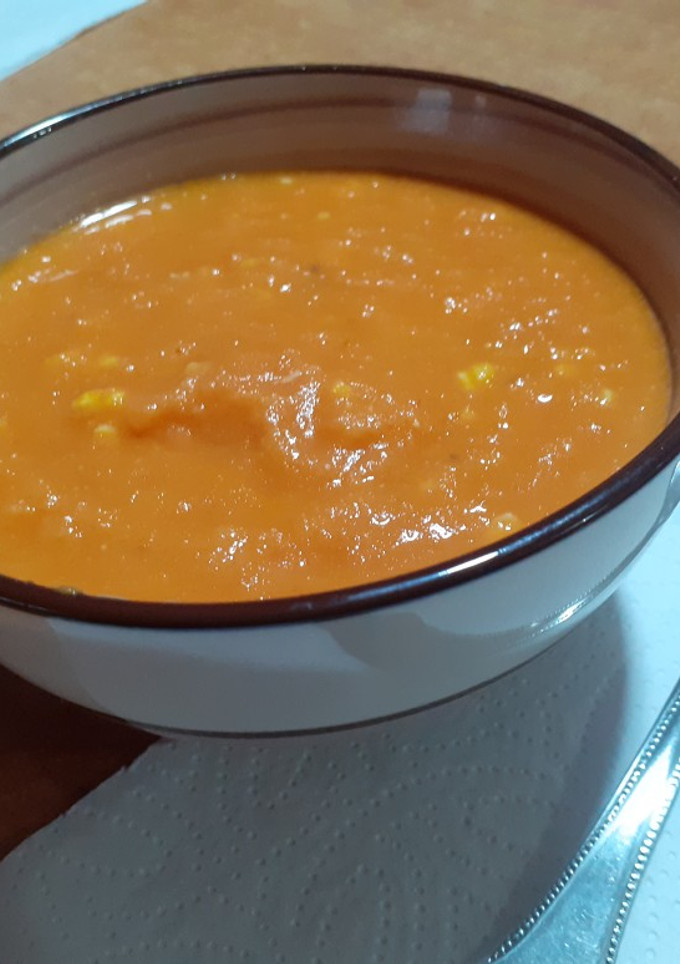 Una foto de Crema de tomate 🍅