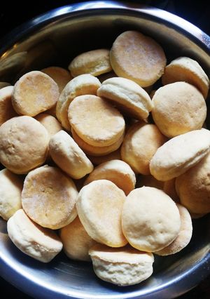 Una foto de ¡Bizcochitos con 2 ingredientes!