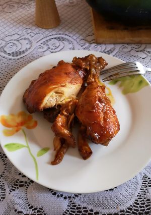 Una foto de Pollo a la barbiquiu