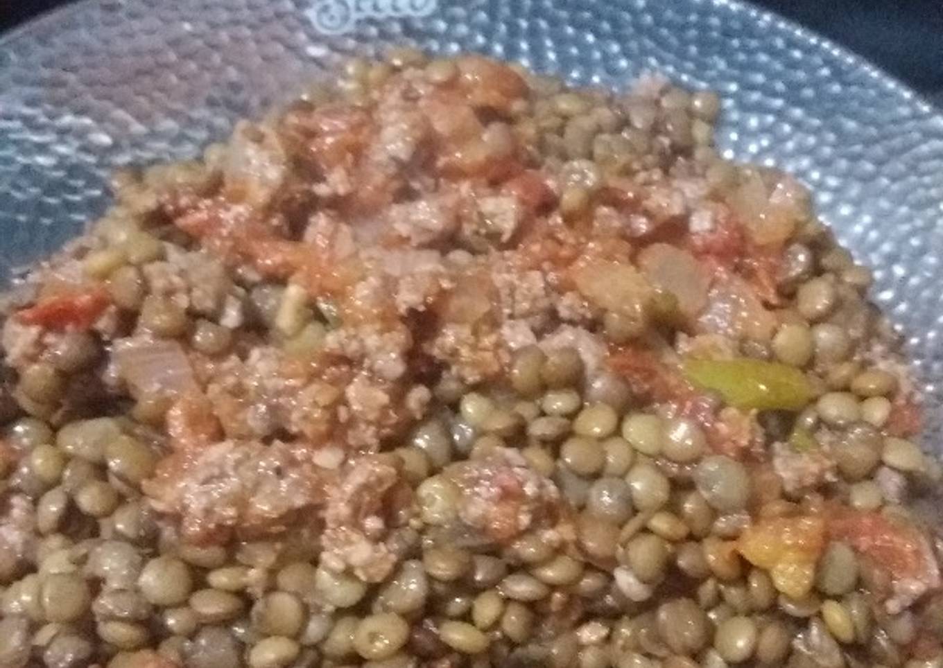 Lentejas con salsa boloñesa