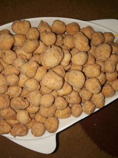 A picture of Peanut burger.