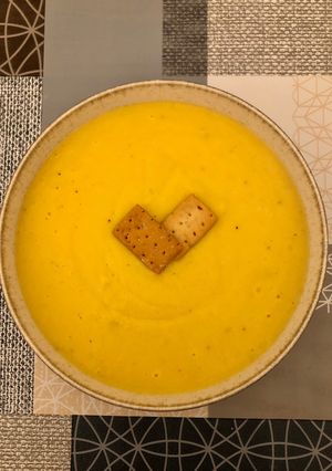 Una foto de Puré de puerro, zanahoria y patata