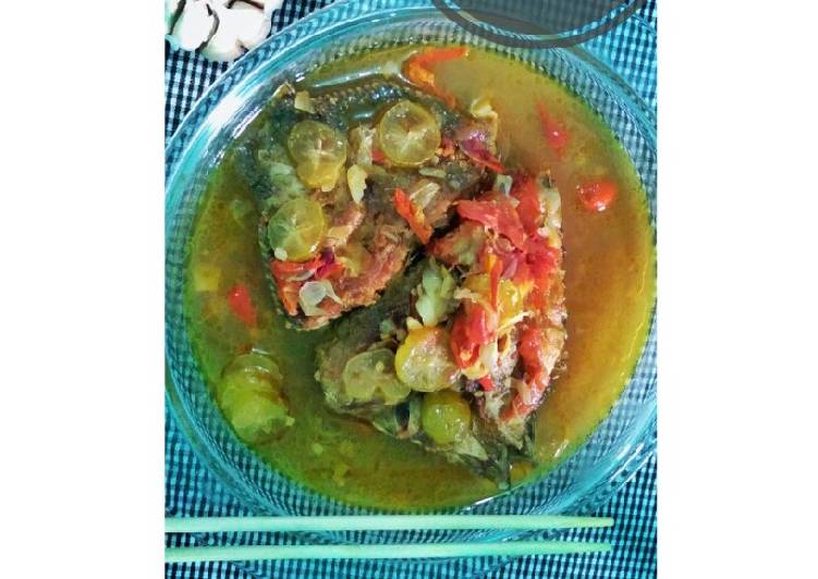 Cara mudah Menyiapkan Asem² Kepala Gurame By Arkana Mom, Bikin Ngiler