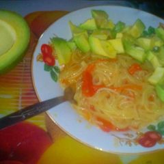 A picture of Spaghetti with Guacamole.