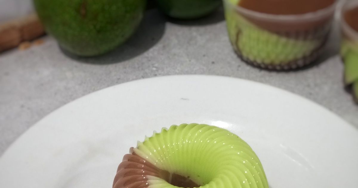 Layer Puding Coklat Alpukat