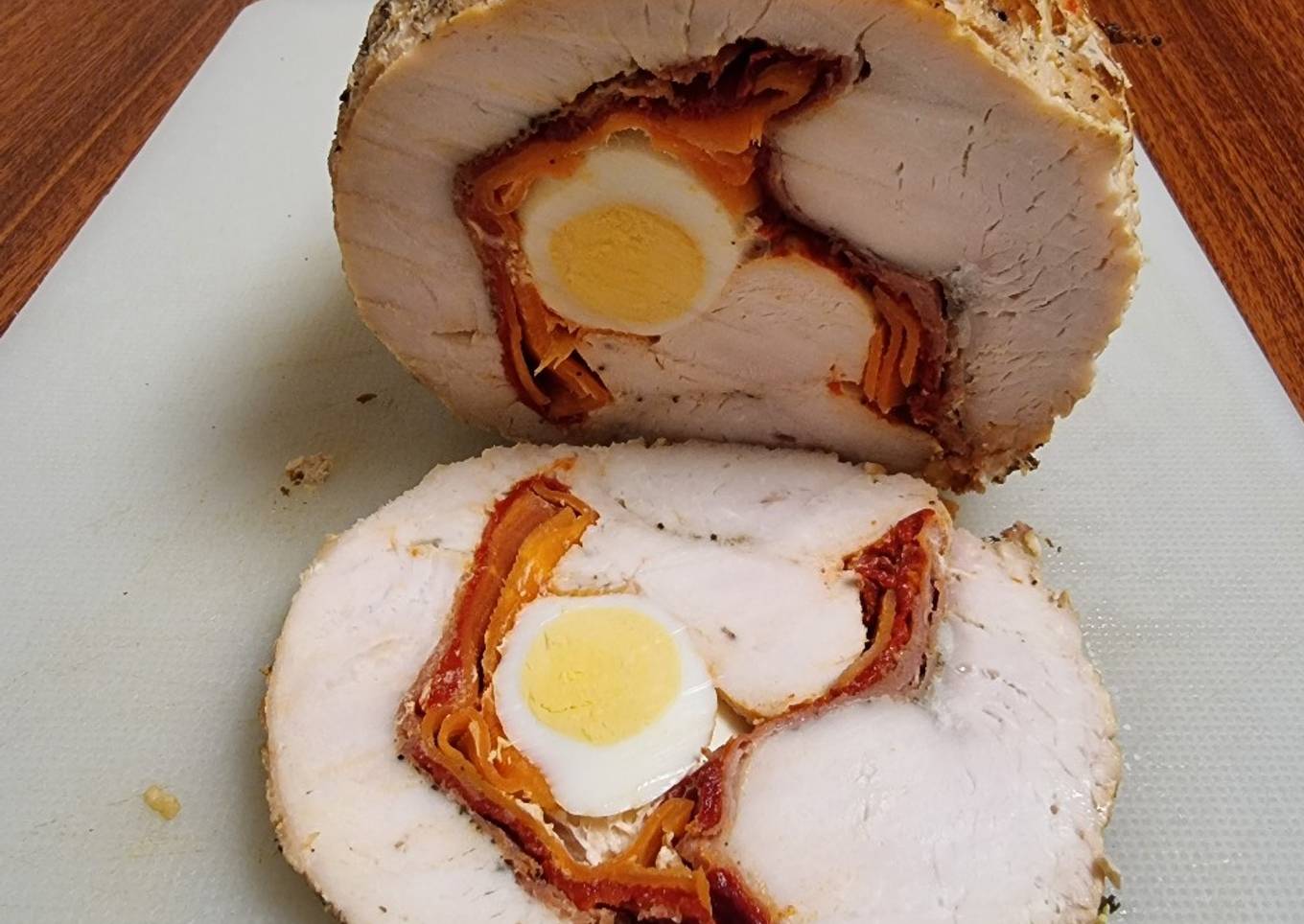 Rollo de pavo relleno