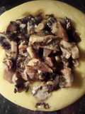 Polentina morbida al parmigiano, con funghi pioppini trifolati