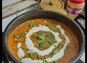 A picture of Butter chicken.