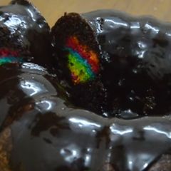 A picture of Rainbow hidden heart 💓 cake 🍰.