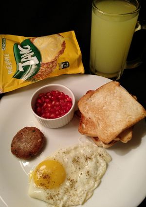 A picture of Breakfast platter.