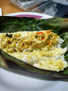 Foto resep Nasi bakar ayam suwir pedas