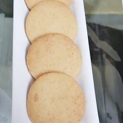 A picture of Coconut cookies.