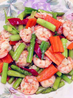 【厚生廚房】蘆筍炒蝦仁 的食譜成品照片